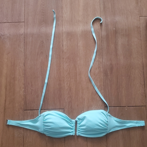 Beach by Melissa Odabash Bandeau Bikini Top. - Picture 4 of 14